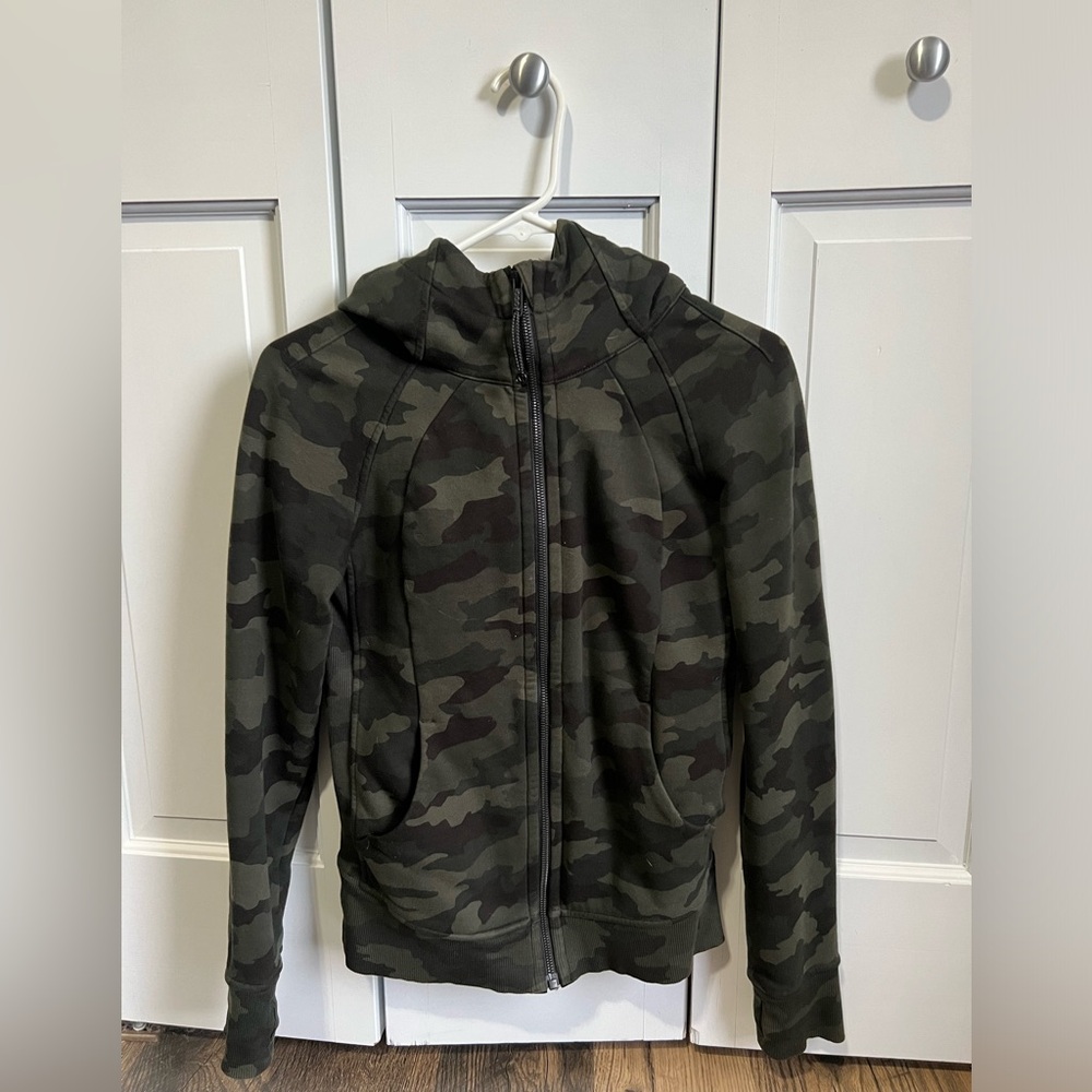 Lulu camo scuba hoodie